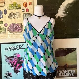 💚 Chic Retro-Inspired Slip Cami 💚